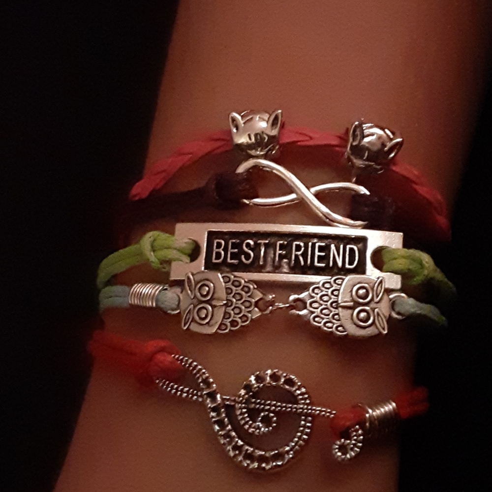 Bracelet